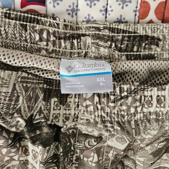 Columbia PFG Clearwater Shores Swim Trunks Men 40 x 6" Olive Green Fish Tropical - Picture 2 of 8